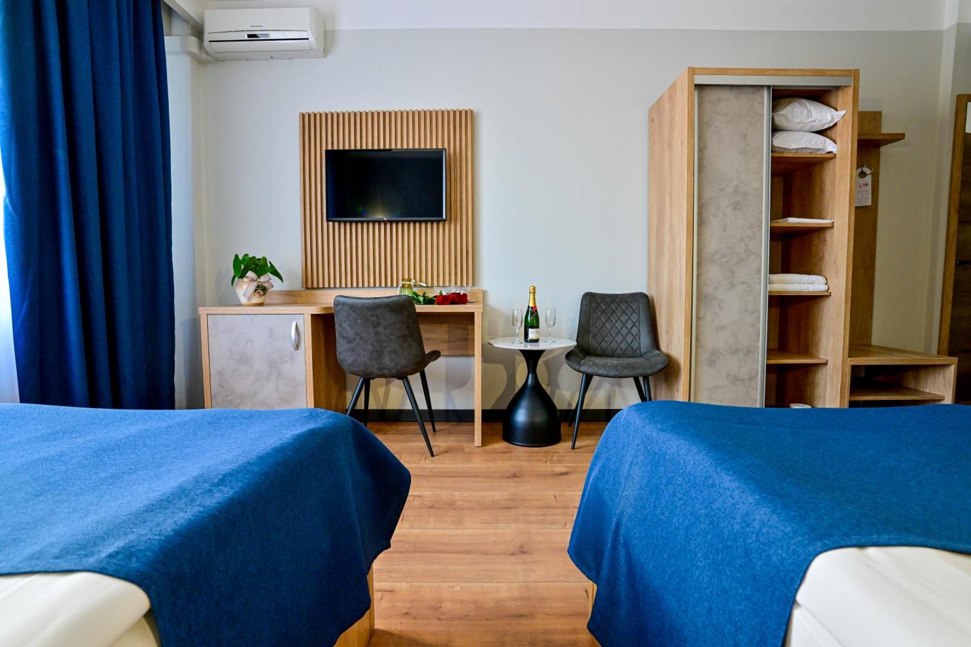 Hotel Class Hermannstadt エクステリア 写真